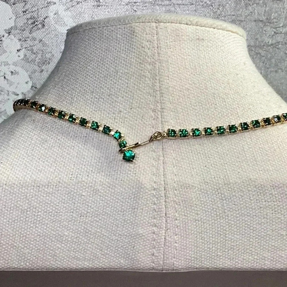 Green and Gold Rhinestone Set Necklace and Earrings 1950’s style Bling - Picture 3 of 4